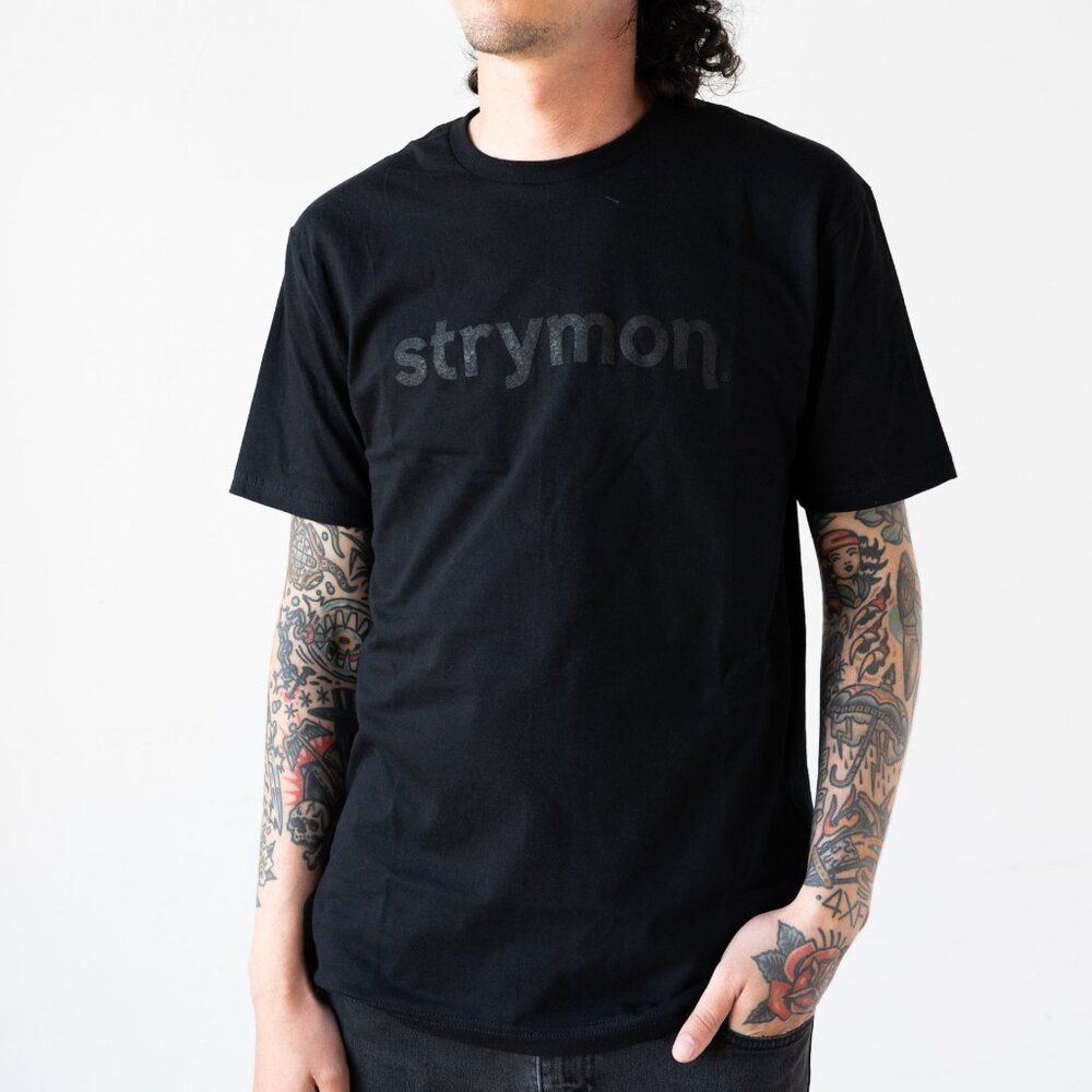 strymon "black on black" | T-shirt
